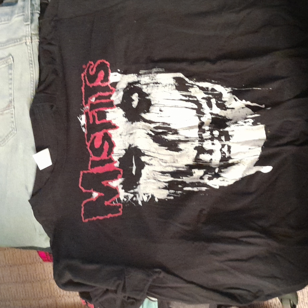 2XL Misfits tee shirt